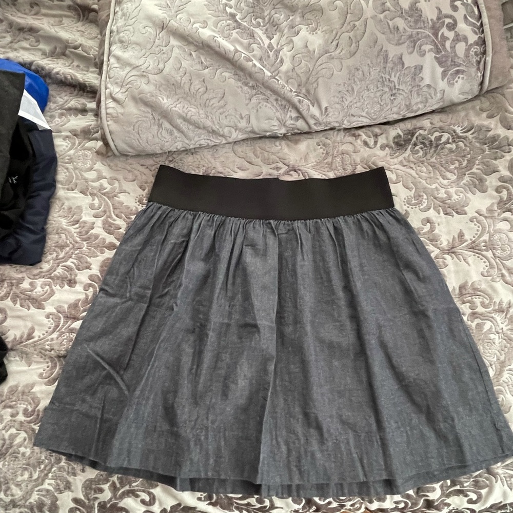 Barely worn super cute “denim” looking skirt w/ elastic waistband from Maurices